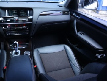 BMW X4 G01 xDrive20i 184KM 2017 BMW X4 xDrive20i, Salon Polska, Serwis ASO, 4X4, zdjęcie 7