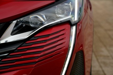 Peugeot 3008 II Crossover Facelifting  1.5 BlueHDi 130KM 2022 Peugeot 3008 GT full led skóra masaze ACC kamera, zdjęcie 9