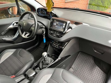 Peugeot 2008 I SUV Facelifting 1.2 PureTech 130KM 2016 Peugeot 2008 1.2 benzyna 130 KM 6 biegow zarej w PL zadbany zamiana, zdjęcie 6