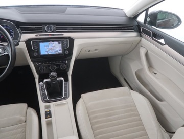 Volkswagen Passat B8 Variant 1.4 TSI BlueMotion Technology ACT 150KM 2016 VW Passat 1.4 TSI, Salon Polska, Serwis ASO, zdjęcie 7