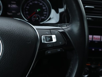 Volkswagen Golf VII Hatchback 5d Facelifting 1.4 TSI 150KM 2017 VW Golf 1.4 TSI, Salon Polska, Automat, Navi, zdjęcie 15