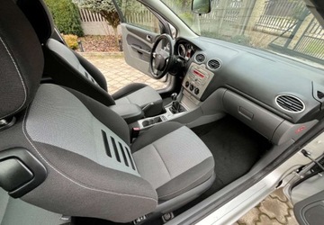 Ford Focus II Coupe-Cabriolet 1.6 Duratec 16V 100KM 2009 Ford Focus Ford Focus 1.6 benzyna 1 wlasciciel 1.6 Benzyna 101KM, zdjęcie 19