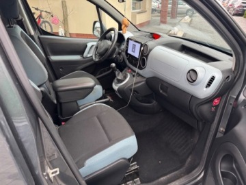 Citroen Berlingo II 2015 Citroen Berlingo 1.6HDI Nowy Rozrzad 1.6 Diesel 115KM, zdjęcie 9