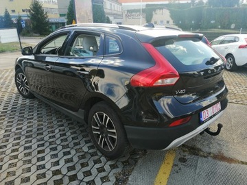 Volvo 2018 Volvo V40 Cross Country II 2.0 bezwypadkowy, jasny środek, WEBASTO, zdjęcie 3