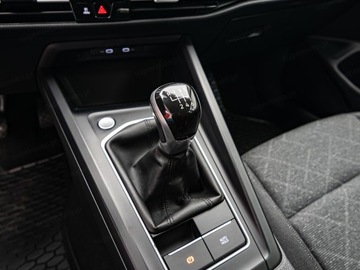 Volkswagen Golf VIII Variant 2.0 TDI 115KM 2022 VOLKSWAGEN Golf 2.0 TDI SCR Life Combi 115KM 2022, zdjęcie 16