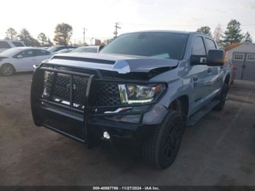 Toyota Tundra II 2021 Toyota Tundra 2021r., SR5, od ubezpieczalni 5.7 Benzyna 381KM, zdjęcie 2
