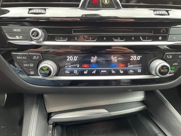 BMW Seria 5 G30-G31 Touring 550d 400KM 2018 BMW 5 Touring (G31) M 550 d xDrive 400 KM, zdjęcie 13