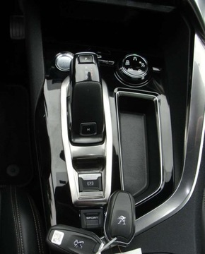 Peugeot 5008 II Crossover Facelifting 2.0 BlueHDi 177KM 2020 Peugeot 5008 Peugeot 5008 BlueHDi 180 EAT8 GT Pack 2.0 Diesel 177KM, zdjęcie 20