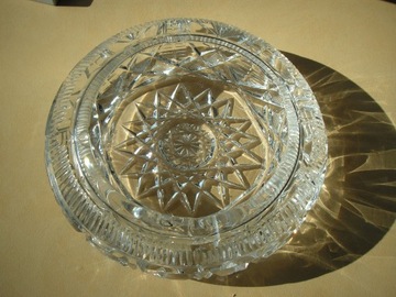 Пепельница, большая хрустальная пепельница.