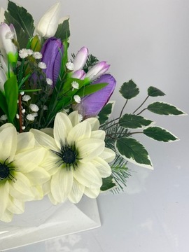 ПАСХАЛЬНОЕ ТВОРЕНИЕ В ГОРШКОВЕ, сердце, ДЛЯ КЛАДБИЩА, могила, тюльпан КОМПОЗИЦИЯ