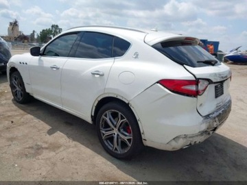 Maserati Levante 2019 Maserati Levante Granlusso 2019 3.0l 3.0 Benzyna 345KM, zdjęcie 3