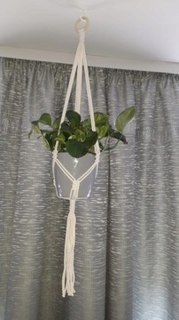 Подвесная подставка для цветов из ниток макраме, 80 см.