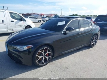 Alfa Romeo Giulia II Sedan Facelifting 2.0 Turbo 280KM 2021 Alfa Romeo Giulia 2021 Alfa Romeo Giulia Ti RWD 2.0 Benzyna 280KM, zdjęcie 1