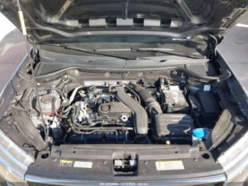 Volkswagen 2024 Volkswagen Inny TAOS, 2024r., 1.5L 1.5 Benzyna 158KM, zdjęcie 11