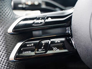 Mercedes GLC C254/X254 2025 MERCEDES-BENZ GLC 300 e 4-Matic AMG Line 2.0 (360KM) 2025, zdjęcie 10