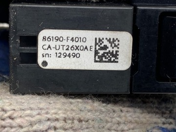 HNÍZDO USB TOYOTA C-HR 86190-F4010