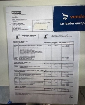 Citroen C4 Cactus Crossover 1.2 PureTech 82KM 2017 Citroen C4 Cactus Citroen C4 Cactus bezwypadek 1.2 Benzyna 82KM, zdjęcie 36