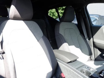 Volvo XC40 Crossover Facelifting 2.0 B3 163KM 2025 VOLVO XC40 B3 Core Suv 2.0 (163KM) 2025, zdjęcie 3