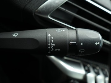 Peugeot 3008 II Crossover 1.2 PureTech 130KM 2019 Peugeot 3008 1.2 PureTech, Salon Polska, zdjęcie 19