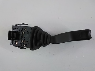 B325 TIGRA B PŘEPÍNAČ STĚRAČE 09185417