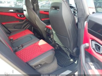 Lamborghini Urus 2022 Lamborghini Urus 2022, od ubezpieczalni 4.0 Benzyna 641KM, zdjęcie 7