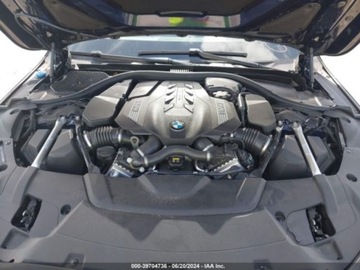 BMW Seria 7 G70 2022 BMW Seria 7 2022, 4.4L, 4x4 4.4 Benzyna 523KM, zdjęcie 11