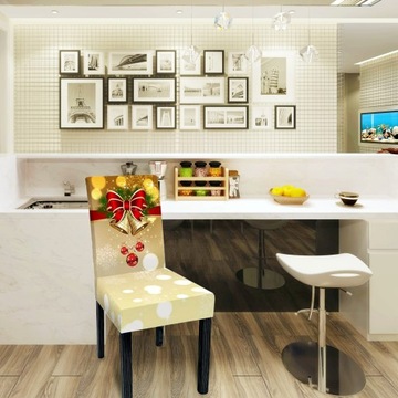 Декоративный чехол на стул из безделушек