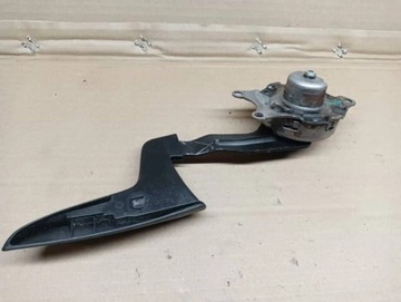 DRŽÁTKO MECHANIZMUS REGULACE SEDADLA LEVÝ YETI 5N0882251A