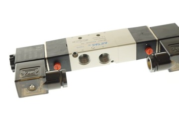 ЭЛЕКТРОМАГНИТНЫЙ КЛАПАН AIRTAC 4V230E-08 BG 5/3 -1/4- 24 В постоянного тока