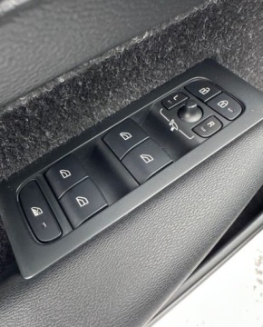 Volvo XC40 Crossover 1.5 T3 163KM 2020 Volvo XC 40 Niemcy Harman Navi Grzane Fotele 1.5 Benzyna 163KM, zdjęcie 8