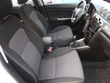 Suzuki Vitara III SUV Facelifting 1.0 BoosterJet 111KM 2018 Suzuki Vitara 1.0 BoosterJet, 1. Właściciel, zdjęcie 8