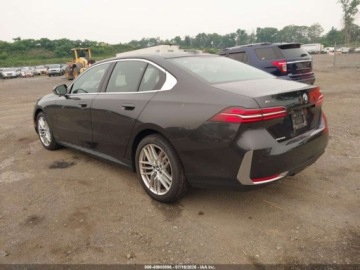 BMW Seria 5 G90-91 2024 BMW Seria 5 530I Xdrive 2024 2.0 Benzyna 255KM, zdjęcie 2
