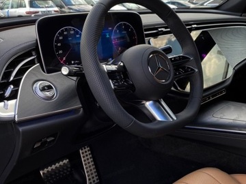 Mercedes Klasa E W214 Sedan 2.0 220d 197KM 2025 E Klasa 220 d 4-Matic AMG 2.0 (197KM) 2025, zdjęcie 7