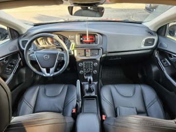 Volvo V40 II Hatchback Facelifting 2.0 D3 150KM 2019 Volvo V40 2.0 Diesel 150KM, zdjęcie 8