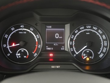 Skoda Octavia III RS 2.0 TSI 220KM 2014 Skoda Octavia RS 2.0 TSI, Skóra, Xenon, Bi-Xenon, zdjęcie 9