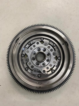 KOŁO ZAMACHOWE DWUMASOWE RS3 Audi OE 07K105266H