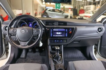 Toyota Auris II Touring Sports Facelifting 1.6 Valvematic 132KM 2017 Toyota Auris 1.6 Selection 1.6 Benzyna 132KM, zdjęcie 5
