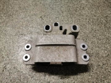 PODUSZKA SILNIKA VW OE 5N0199555