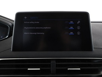 Peugeot 3008 II Crossover 1.2 PureTech 130KM 2018 Peugeot 3008 Crossway automat navi kamera tempomat, zdjęcie 28