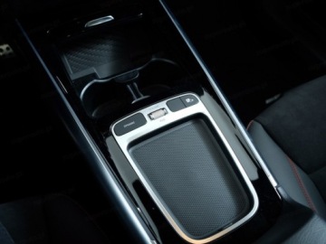 Mercedes GLA II Off-roader Facelifting 1.3 200 163KM 2025 MERCEDES-BENZ GLA 200 AMG Line Suv 1.3 (163KM) 2025, zdjęcie 8