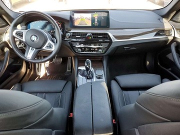 BMW Seria 5 G30-G31 2022 BMW Seria 5 M550xi 2022 4.4l 4.4 Benzyna 523KM, zdjęcie 8