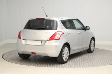 Suzuki Swift V Hatchback 5d 1.2 VVT 94KM 2010 Suzuki Swift 1.2, Klima, Parktronic,ALU, zdjęcie 4