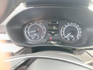 Skoda Fabia IV 1.0 MPI 80KM 2023 Skoda Fabia IV 1.0MPI 81 tyś km Salon PL I rej 2023, zdjęcie 15