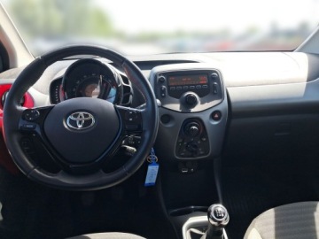 Toyota Aygo II Hatchback 5d 1.0 VVT-i 69KM 2018 Toyota Aygo 1.0 VVT-i X-play II (2014-) Toyota AYG, zdjęcie 6