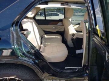 Mercedes GLE V167 2022 Mercedes-Benz GLE 350 2022 2.0 Benzyna 255KM, zdjęcie 12
