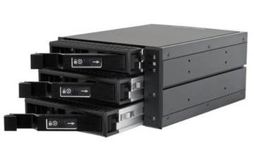 Карманная объединительная плата Chieftec CBP-2131SAS с 3 жесткими дисками