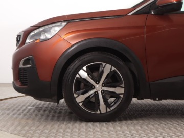 Peugeot 3008 II Crossover 1.6 BlueHDi 120KM 2017 Peugeot 3008 1.6 BlueHDi, Navi, Klima, zdjęcie 14