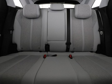 Peugeot 3008 II Crossover 1.2 PureTech 130KM 2018 Peugeot 3008 automat panorama full LED jasne, zdjęcie 17