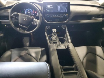 Toyota 2024 Toyota Grand Highlander XLE 2024 2.4l 2.4 Benzyna 265KM, zdjęcie 8