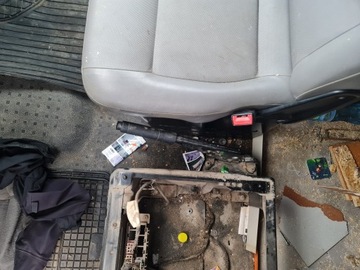 ОСНОВА СИДЕНЬЯ VW T5, СЛЕВА ПЕРЕДНЯЯ СТОРОНА ВОДИТЕЛЯ